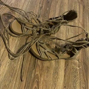 lace up sandals